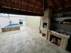 Casa com piscina 800 m Da Praia